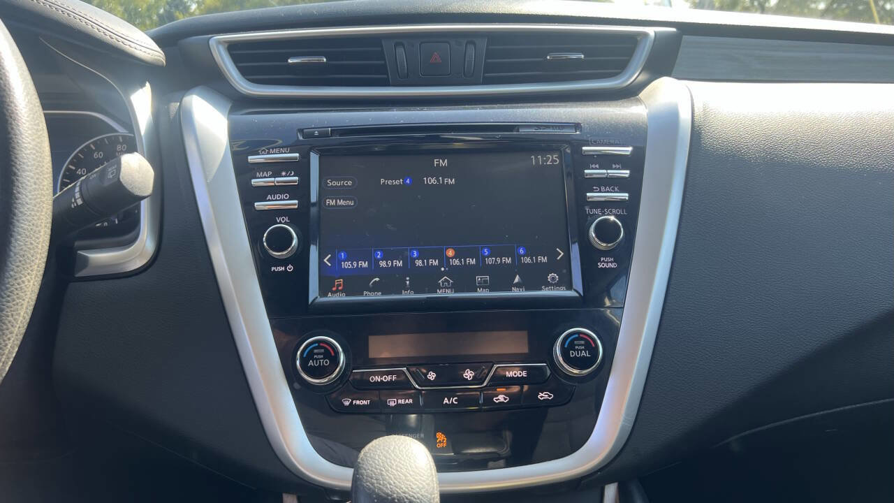 Used 2017 Nissan Murano S w/ Navigation Package image 16