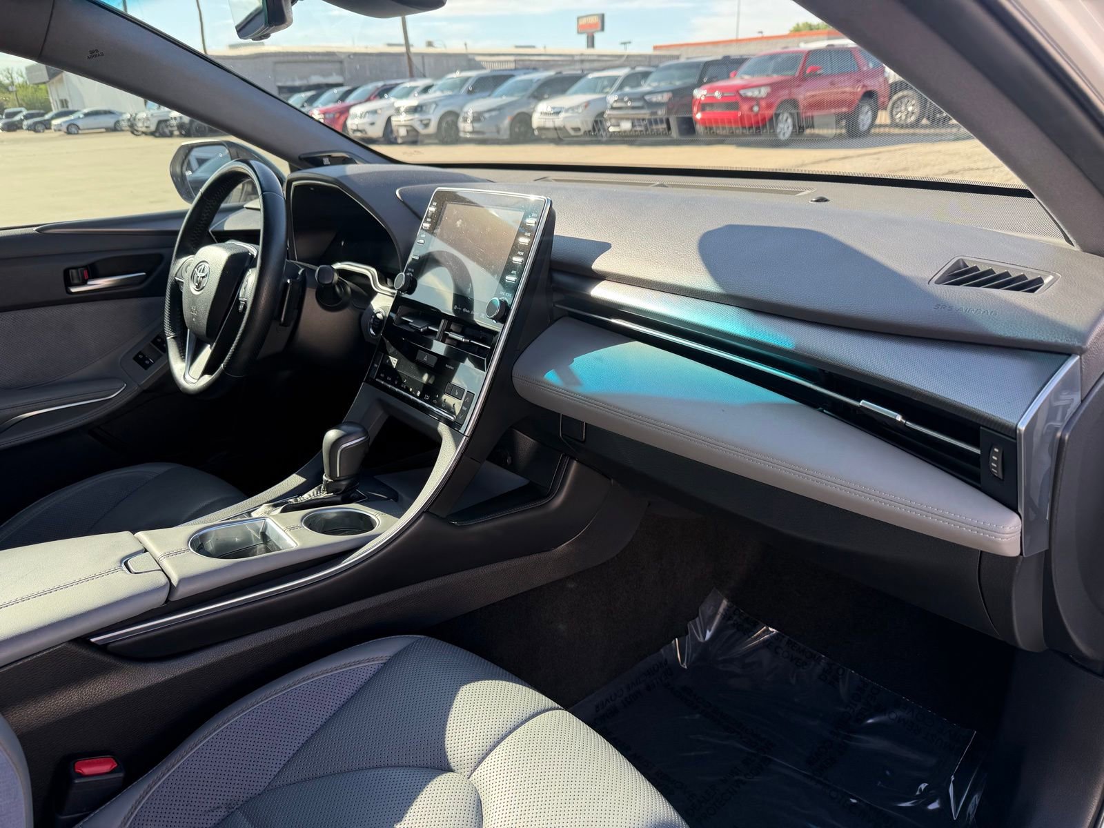 Used 2019 Toyota Avalon XSE FWD image 18