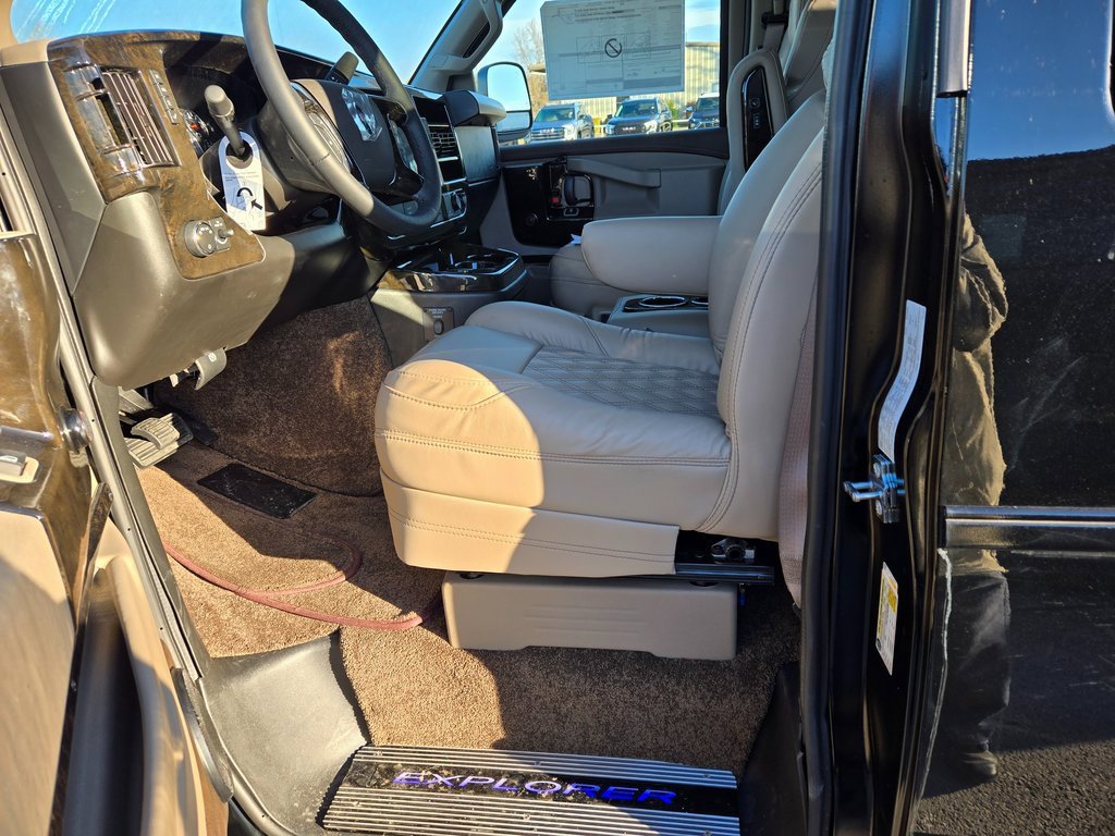 New 2025 GMC Savana 2500 Extended w/ Driver Convenience Package image 7