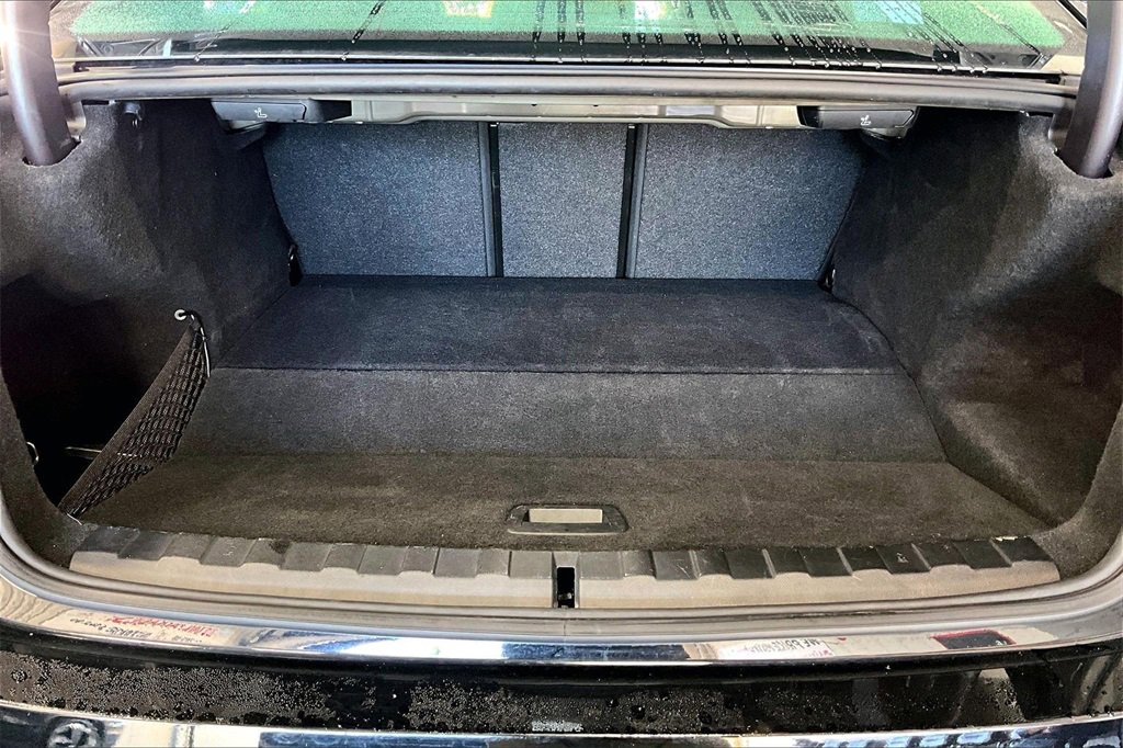 Used 2024 BMW 330e xDrive image 20