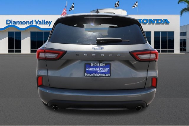Used 2023 Ford Escape ST-Line FWD image 5