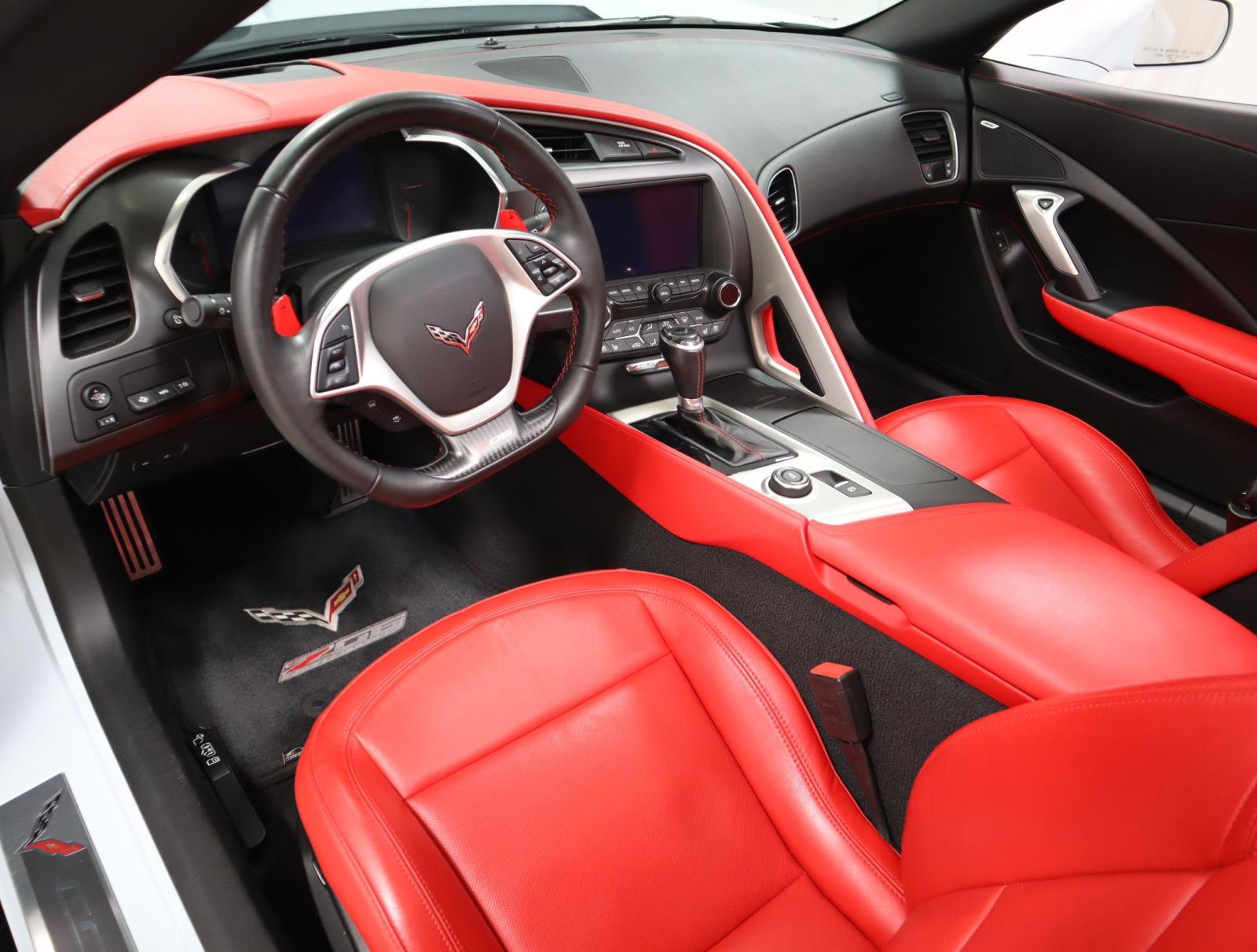 Used 2019 Chevrolet Corvette Z06 RWD image 19
