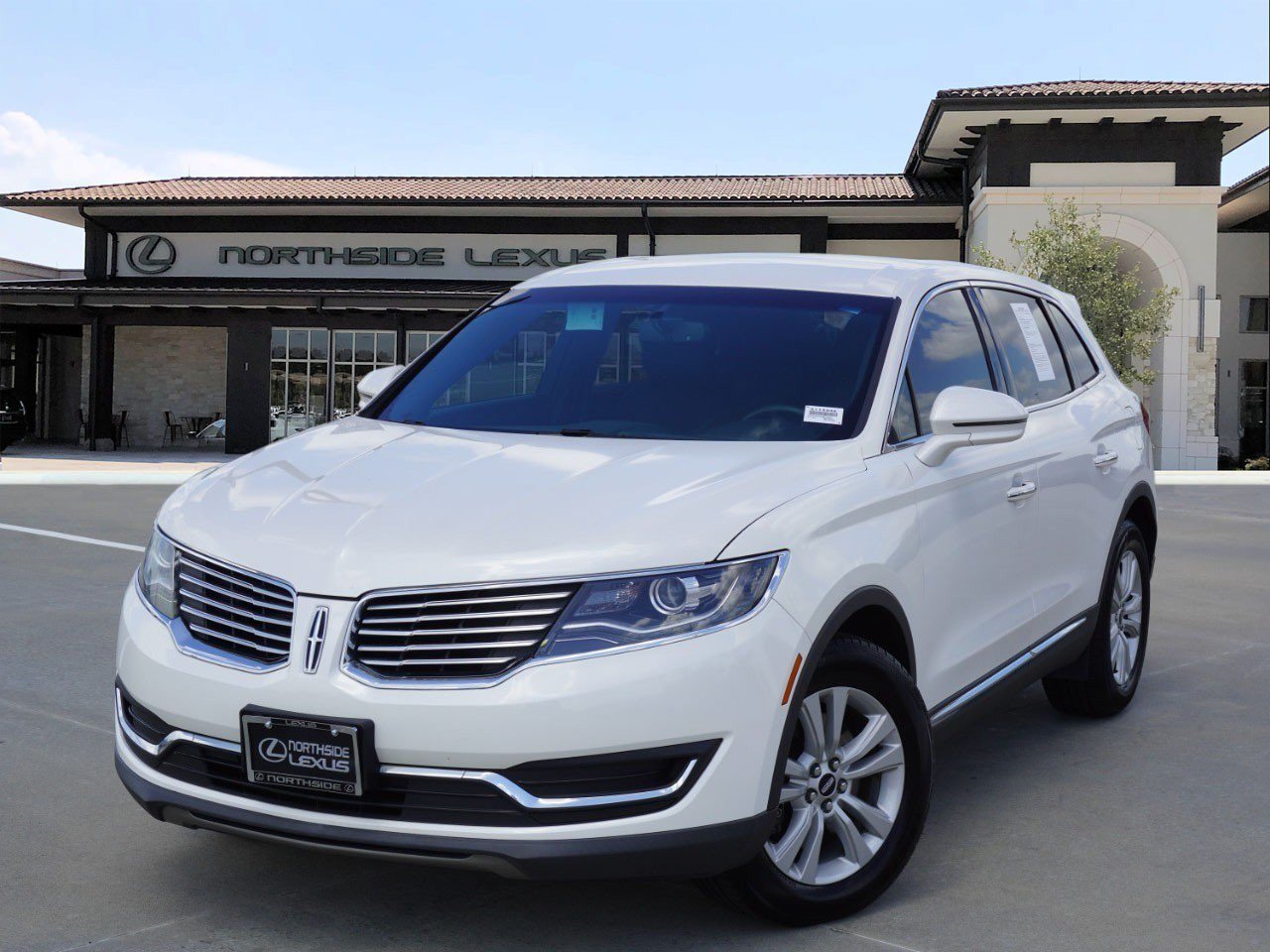 Used 2016 Lincoln MKX Premiere w/ Cargo Accessories Package