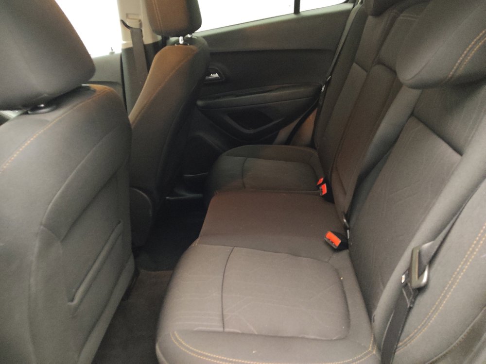 Used 2020 Chevrolet Trax LT image 18