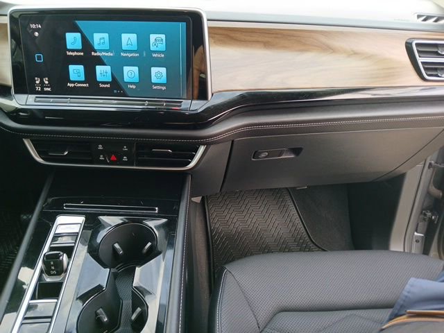 Used 2024 Volkswagen Atlas SE w/ Black Wheel Package image 20