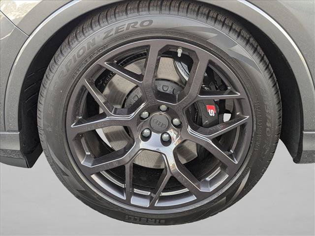 New 2026 Audi SQ7 Premium Plus AWD/4WD image 9