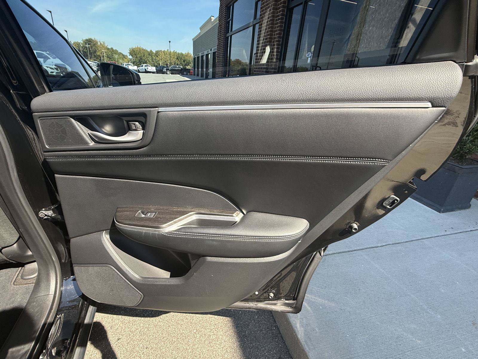 Used 2018 Honda Clarity Plug-In Hybrid image 23