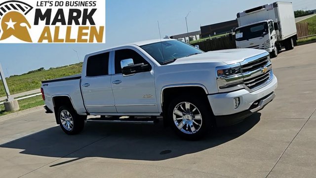 Used 2017 Chevrolet Silverado 1500 High Country AWD/4WD image 2