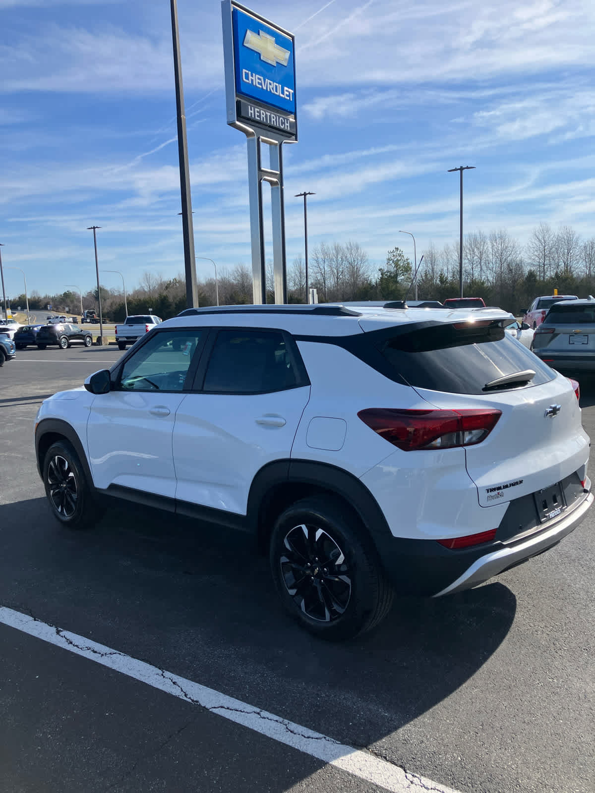 Used 2021 Chevrolet TrailBlazer LT w/ Driver Confidence Package image 4