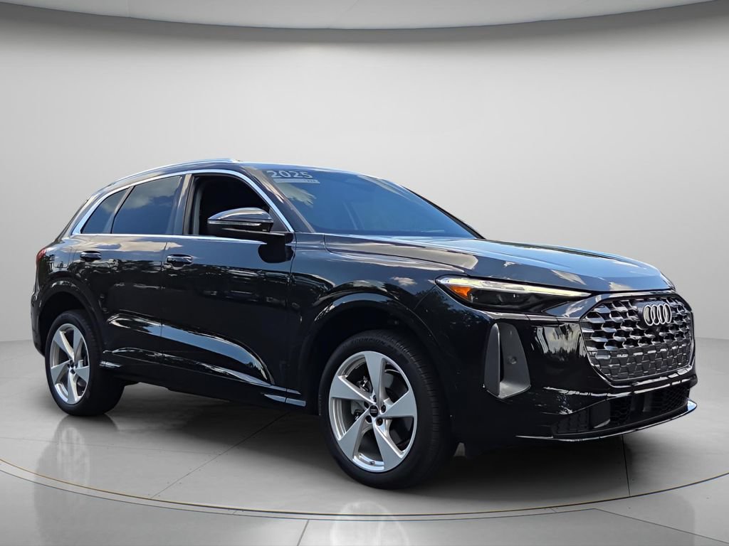 Certified 2025 Audi Q5 Premium Plus AWD/4WD image 9