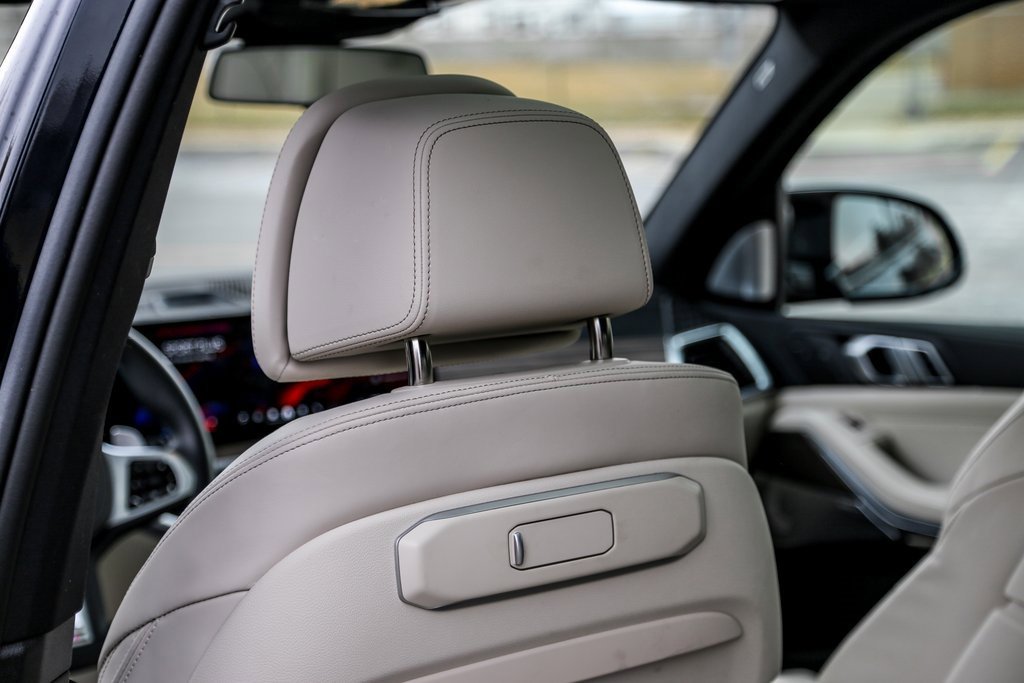 Certified 2025 BMW X5 M60i image 21