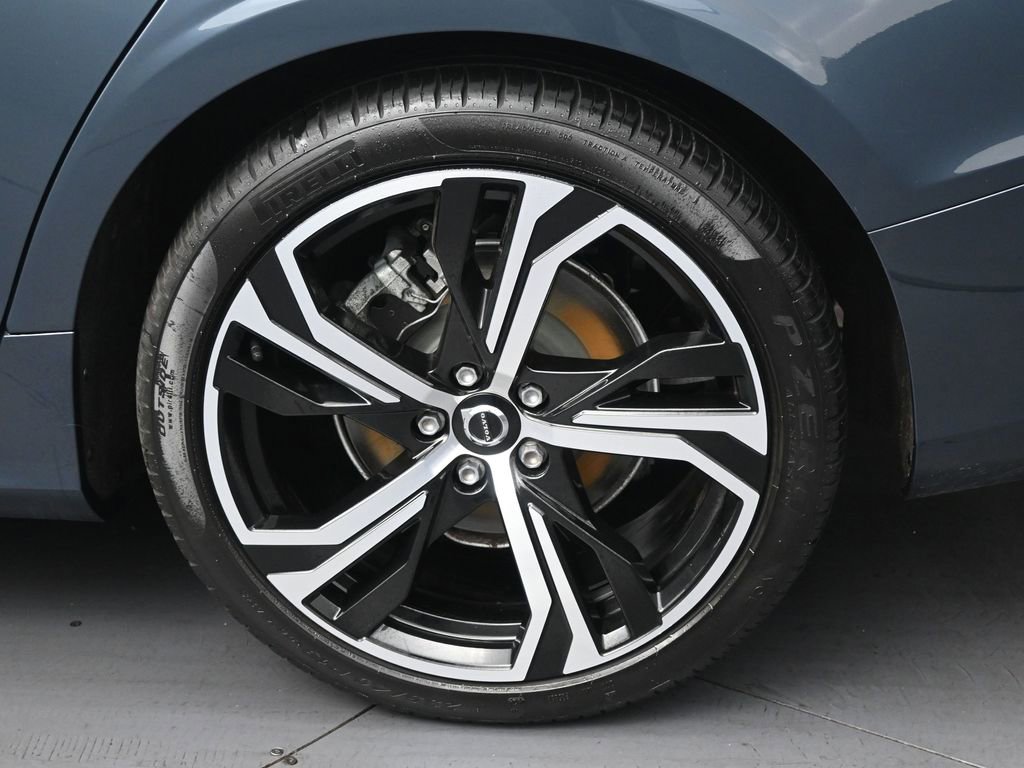 Used 2024 Volvo S60 B5 Ultimate image 33