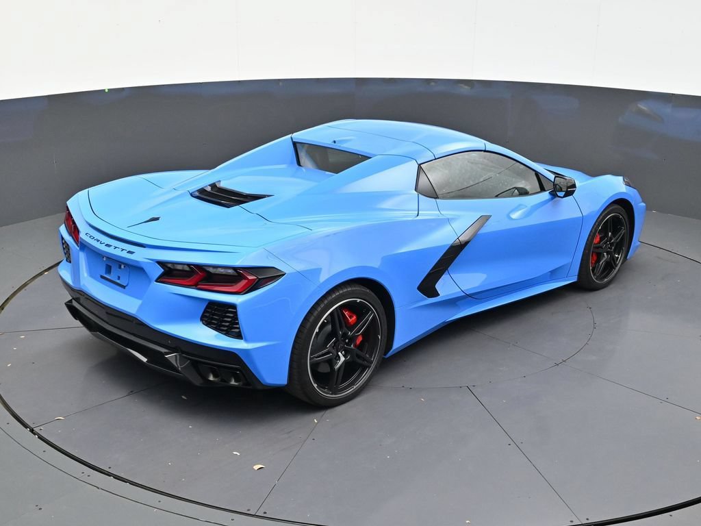 Used 2025 Chevrolet Corvette Stingray Preferred Conv w/ 2LT RWD image 16