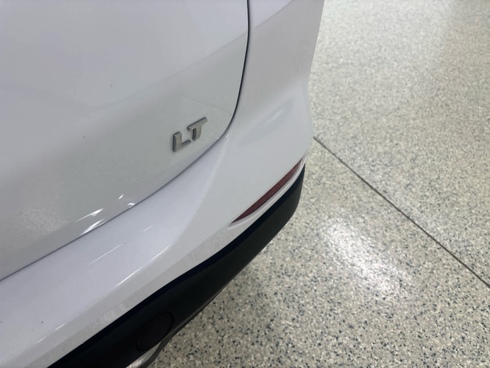 Used 2023 Chevrolet Equinox LT image 13