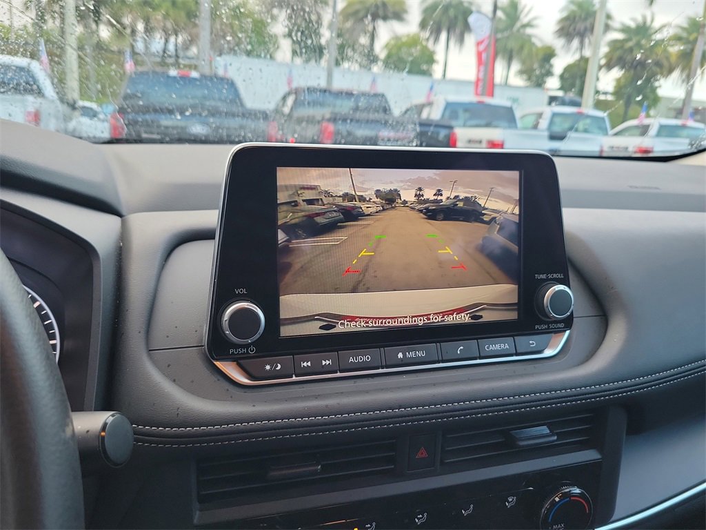 Certified 2025 Nissan Rogue S image 23