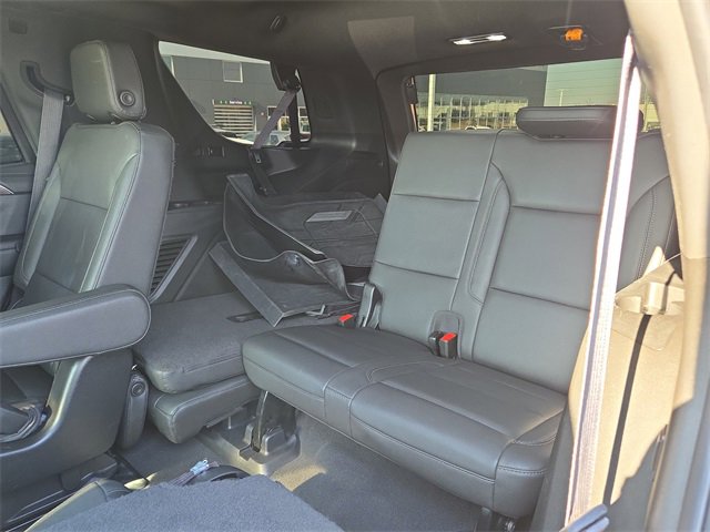 Used 2022 Chevrolet Tahoe Z71 w/ Luxury Package image 38