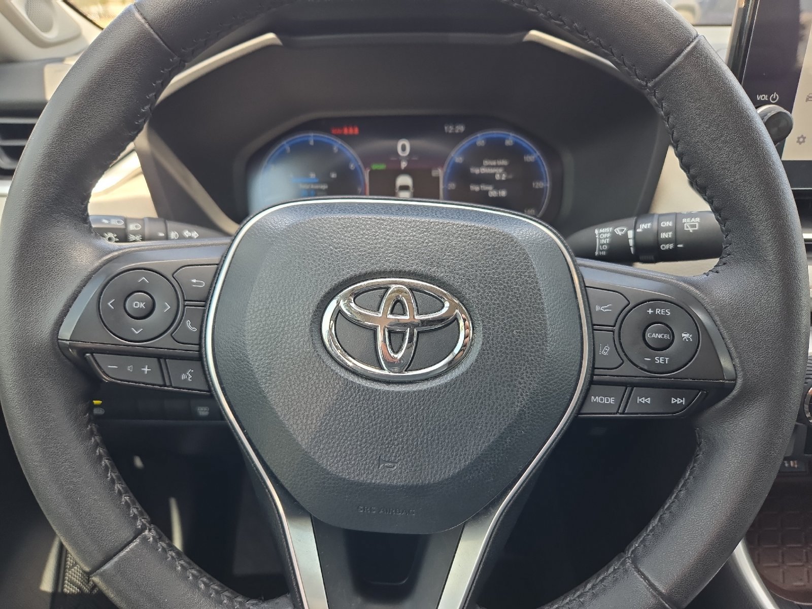 Used 2024 Toyota RAV4 Limited FWD image 23
