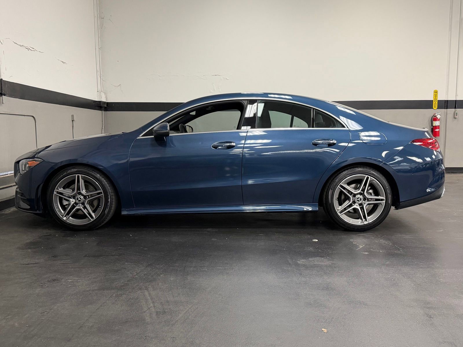 Used 2023 Mercedes-Benz CLA 250 image 9