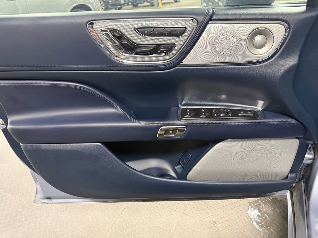 Used 2019 Lincoln Continental Black Label image 8