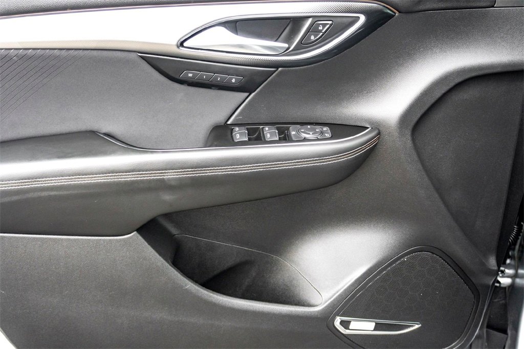 Used 2024 Buick Envision Sport Touring image 10