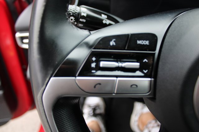 Used 2022 Hyundai Elantra Limited image 14