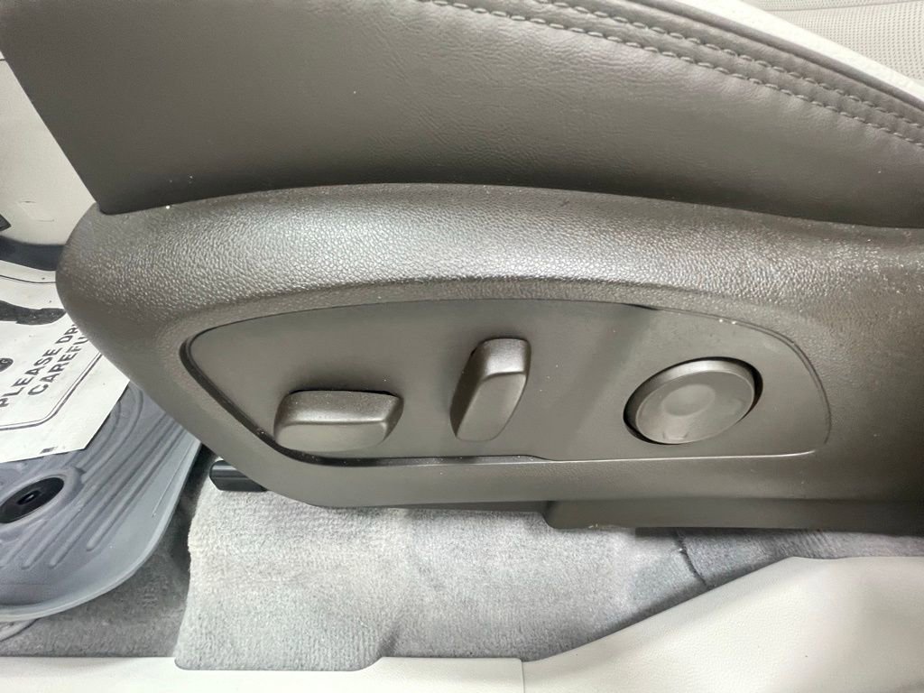 Used 2024 GMC Acadia Denali w/ LPO, Floor Liner Package image 19