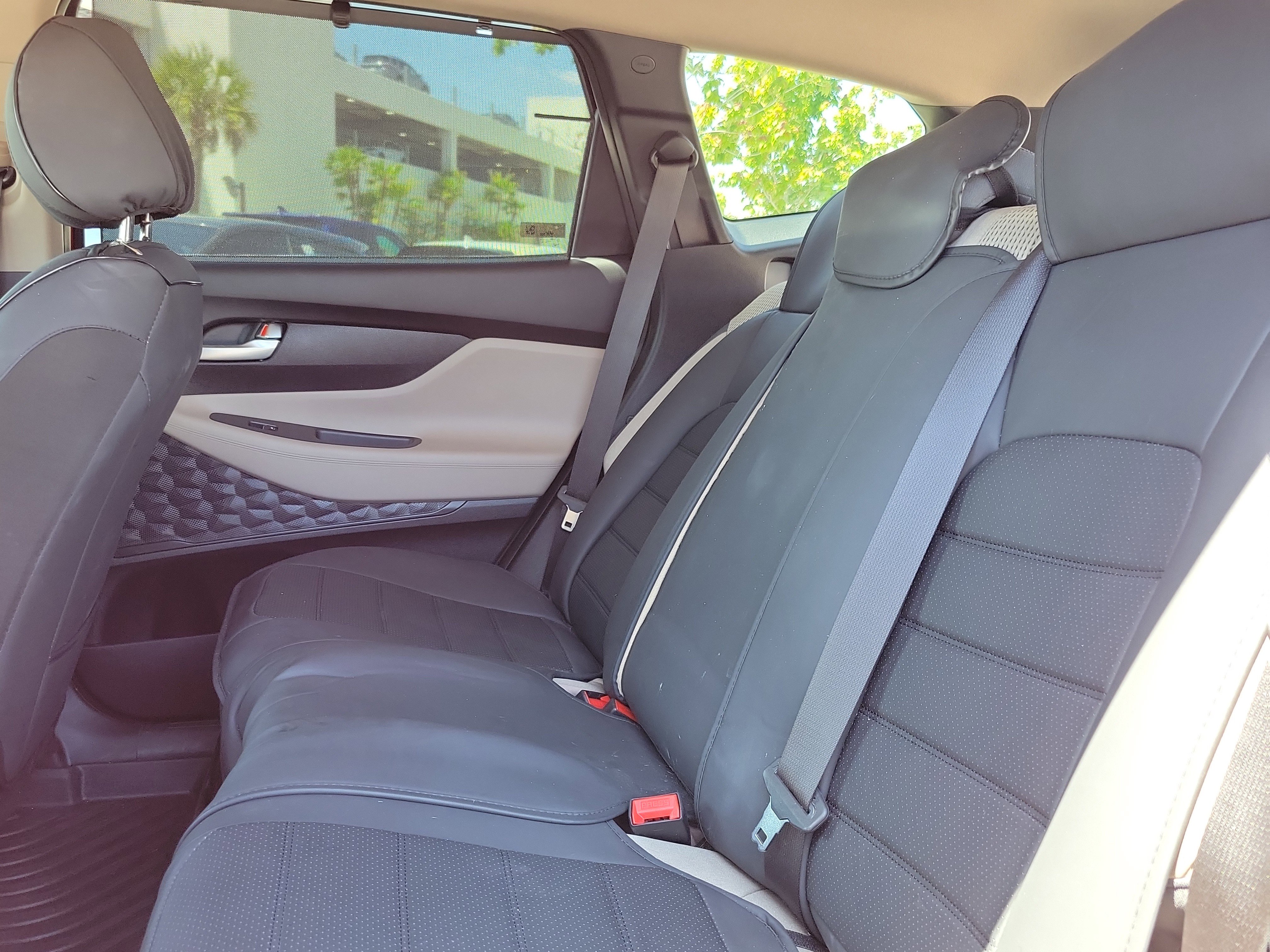 Used 2021 Hyundai Santa Fe SEL w/ Convenience Package image 16