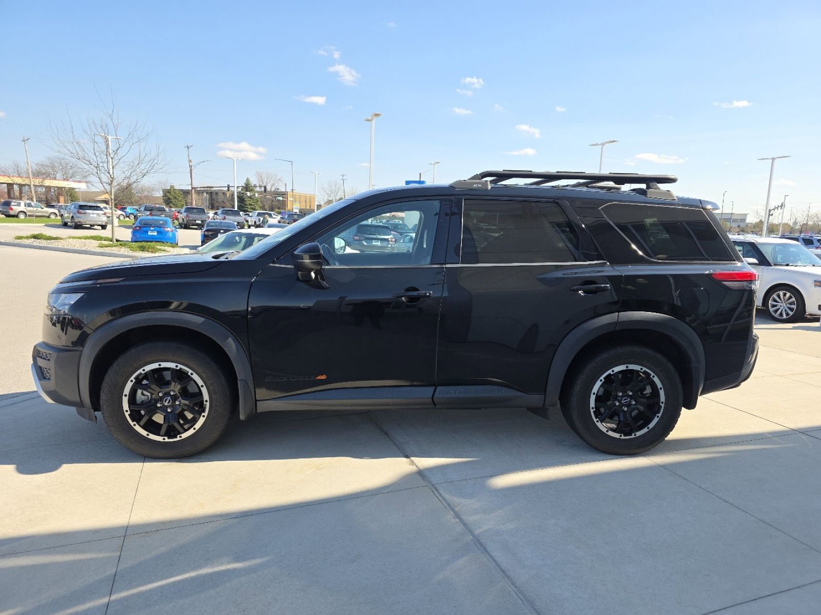 Used 2023 Nissan Pathfinder Rock Creek AWD/4WD image 6