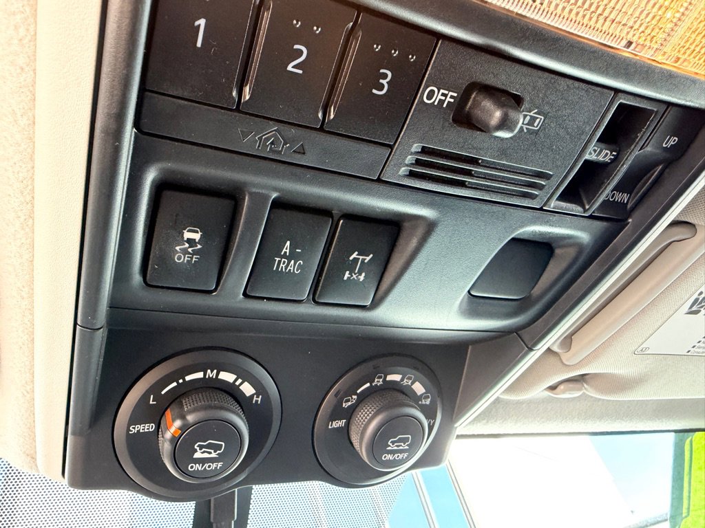 Used 2014 Toyota 4Runner Trail Premium image 16