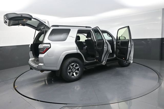 Used 2024 Toyota 4Runner TRD Off-Road image 33