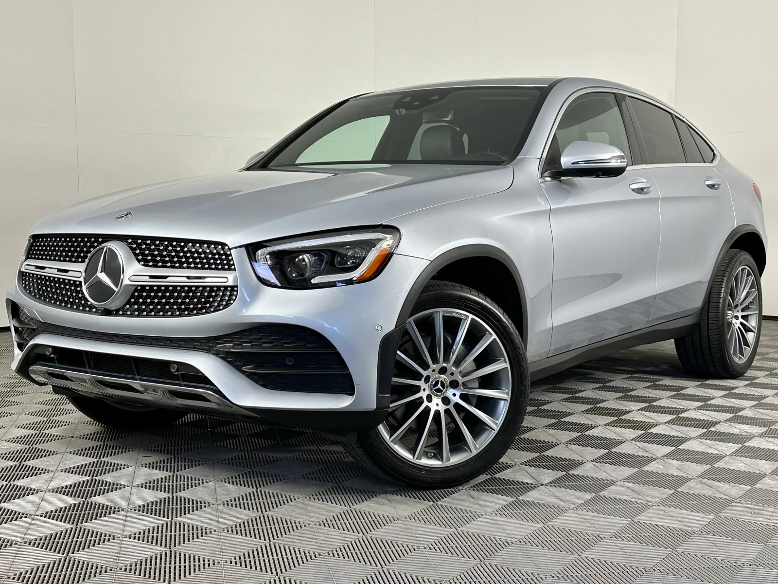 Used 2021 Mercedes-Benz GLC 300 4MATIC Coupe w/ AMG Line image 7