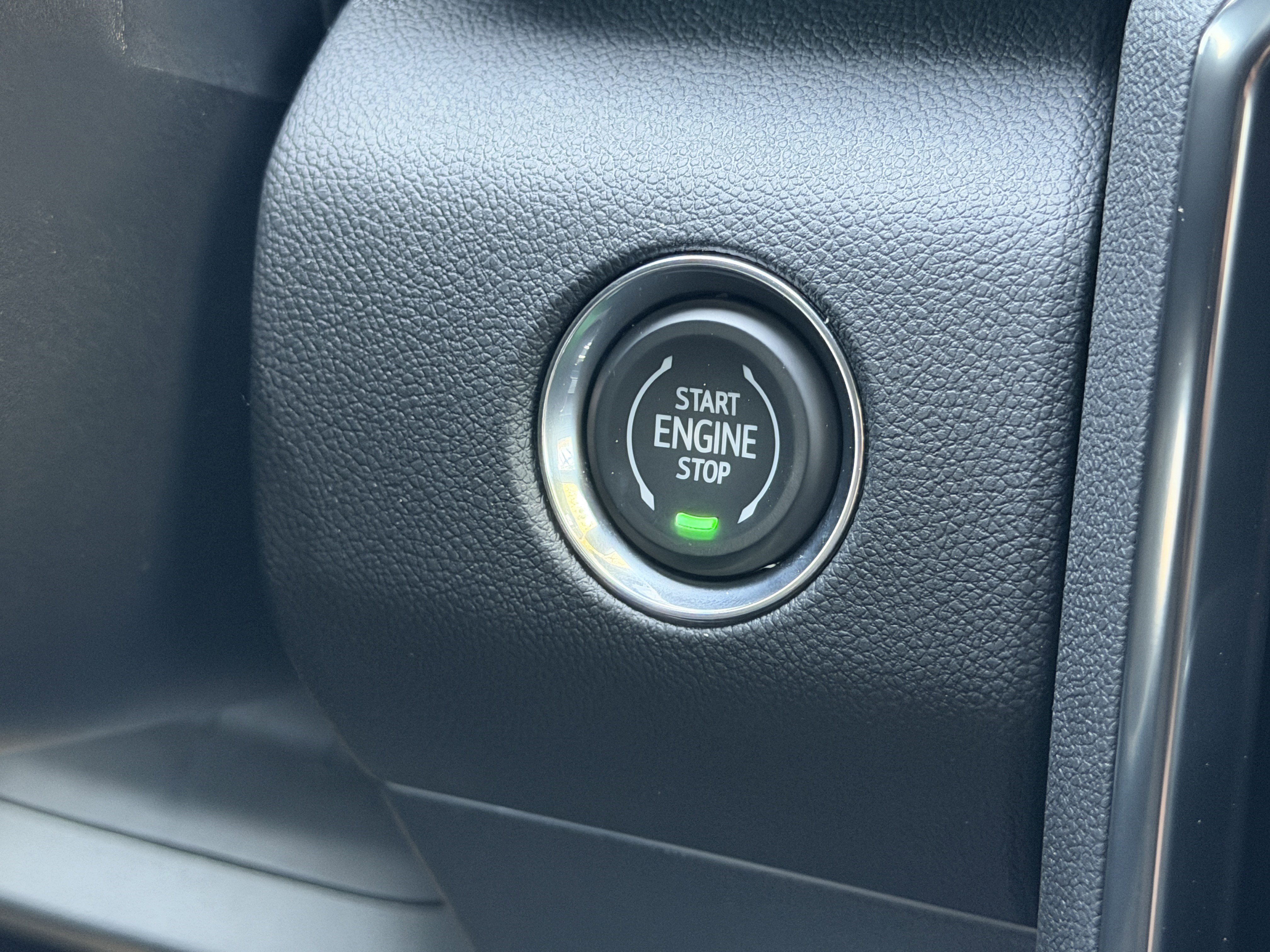 New 2026 GMC Acadia AT4 w/ Luxury Package image 36