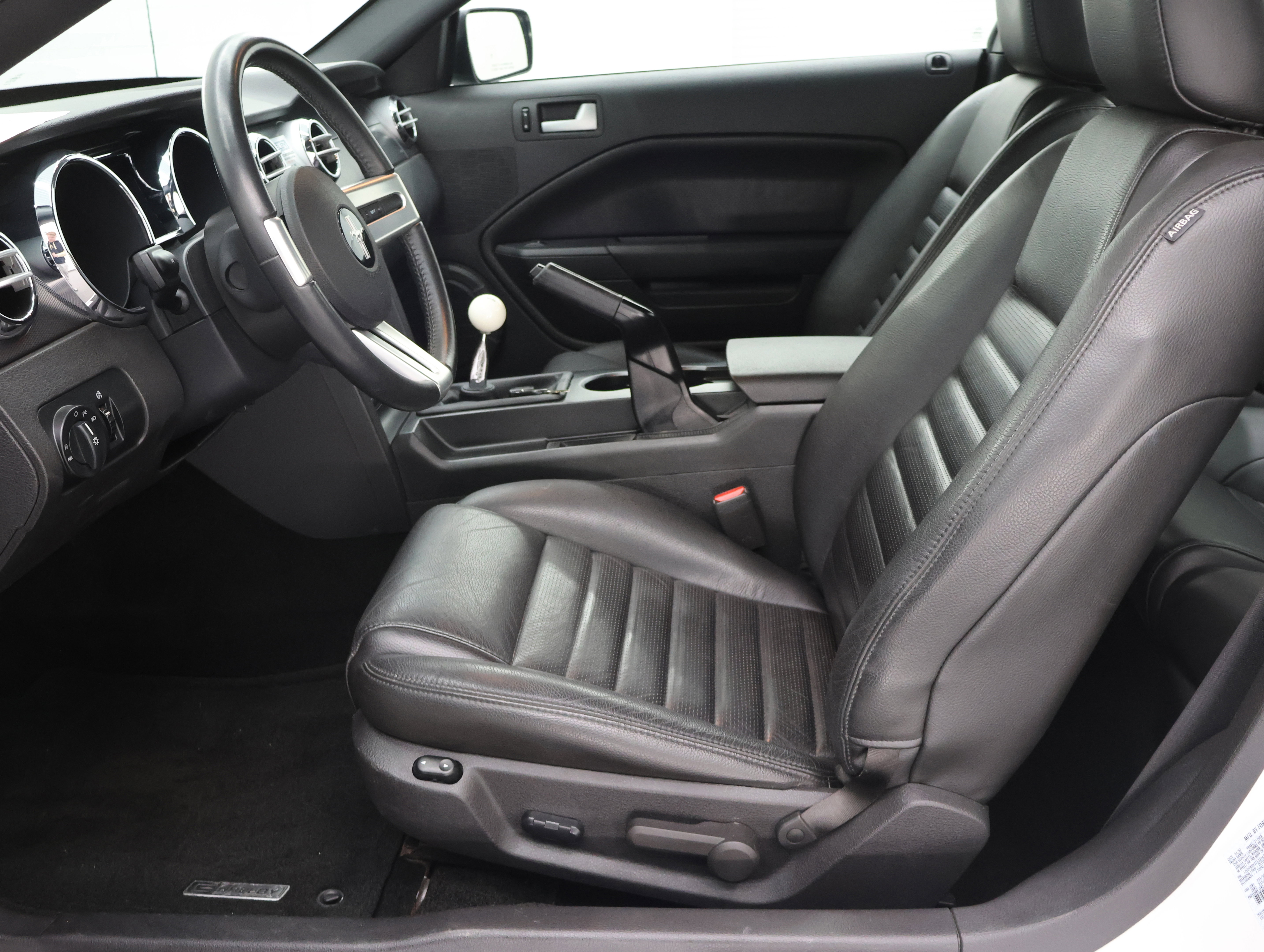 Used 2007 Ford Mustang GT RWD image 8