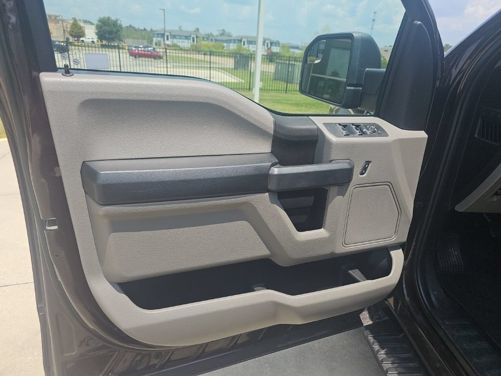 Used 2018 Ford F150 XL w/ Equipment Group 101A Mid AWD/4WD image 13