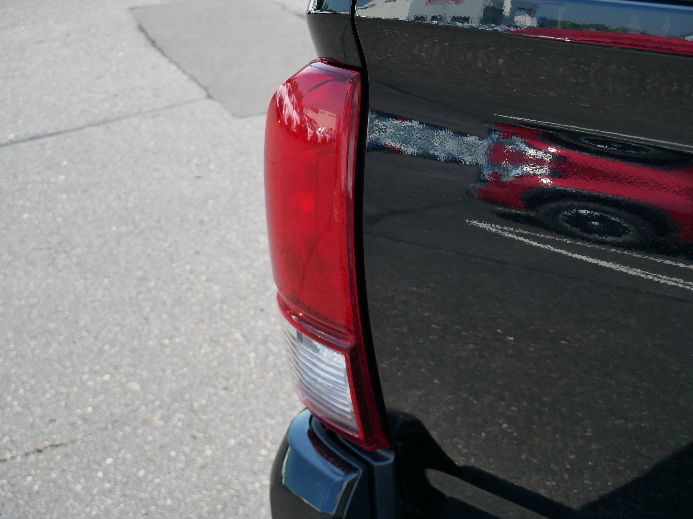 Certified 2018 Toyota Tacoma TRD Off-Road AWD/4WD image 15