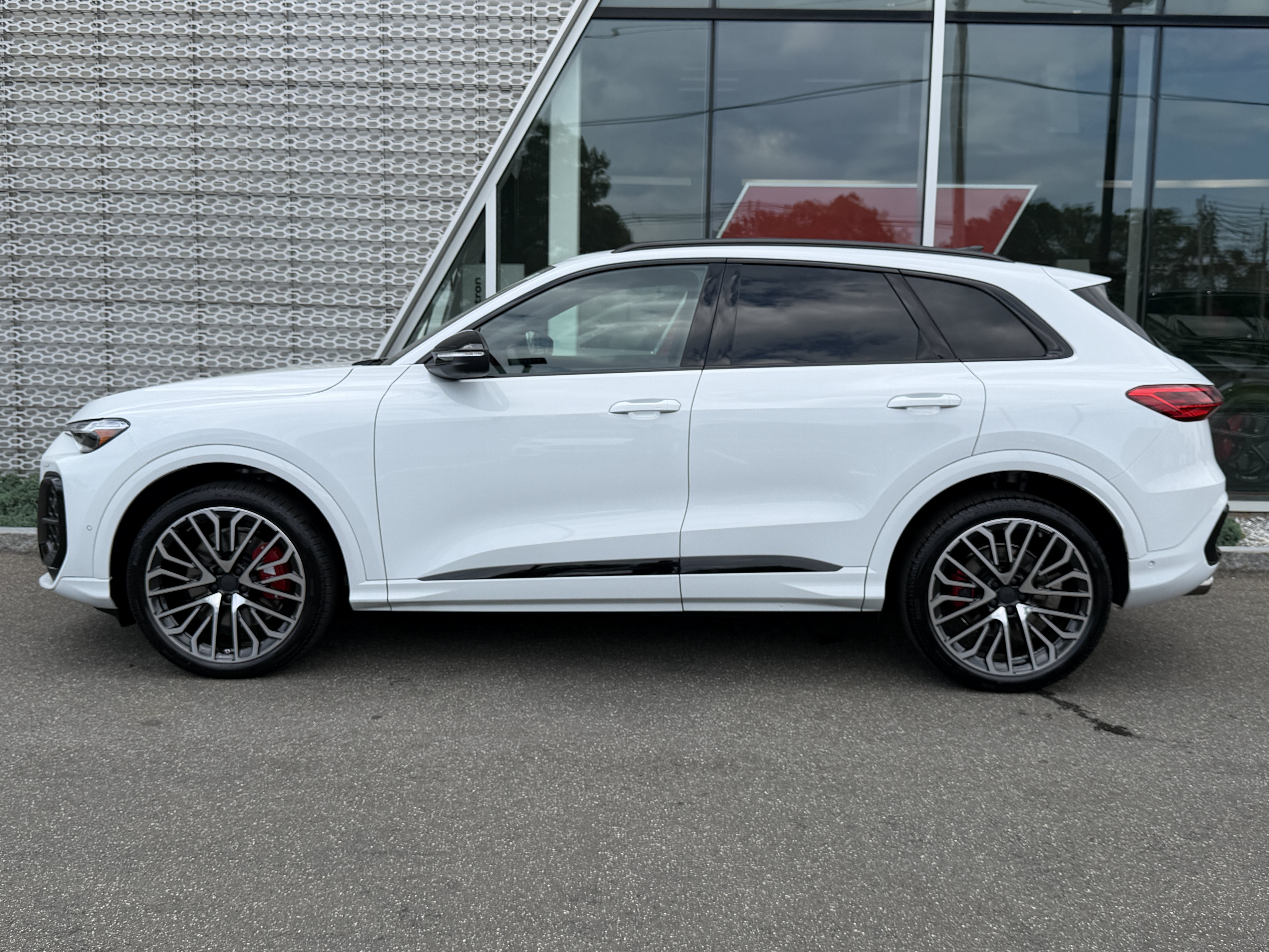 New 2026 Audi SQ5 Premium Plus AWD/4WD image 2
