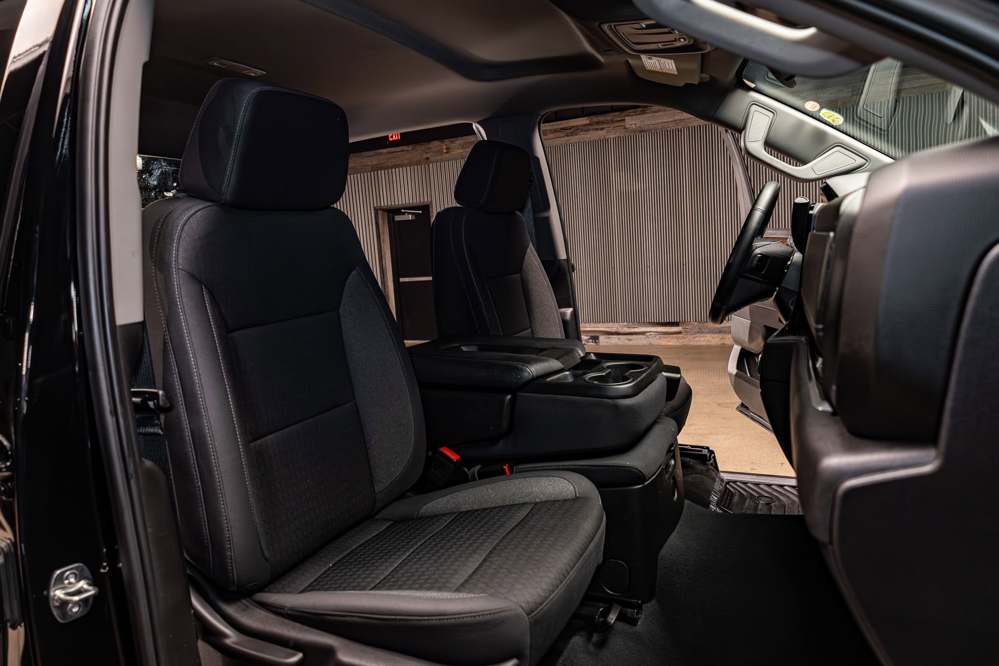 Used 2025 GMC Sierra 1500 Elevation image 25