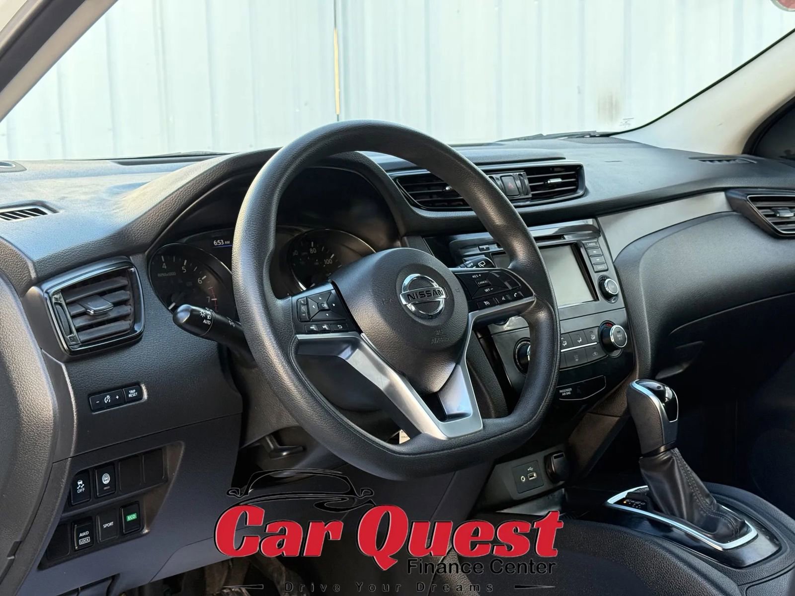 Used 2021 Nissan Rogue Sport S image 9