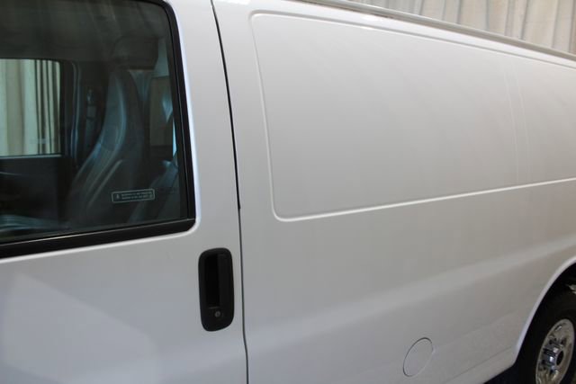 Used 2014 GMC Savana 3500 DURAMAX image 22