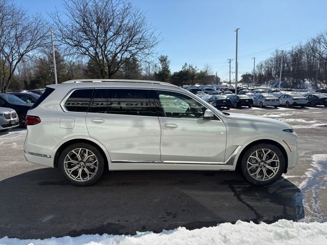 New 2026 BMW X7 xDrive40i w/ Premium Package AWD/4WD image 3