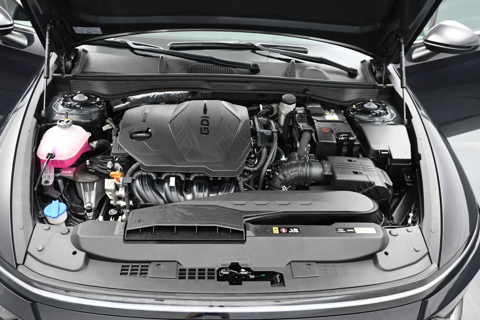 Used 2025 Hyundai Sonata SE FWD image 24