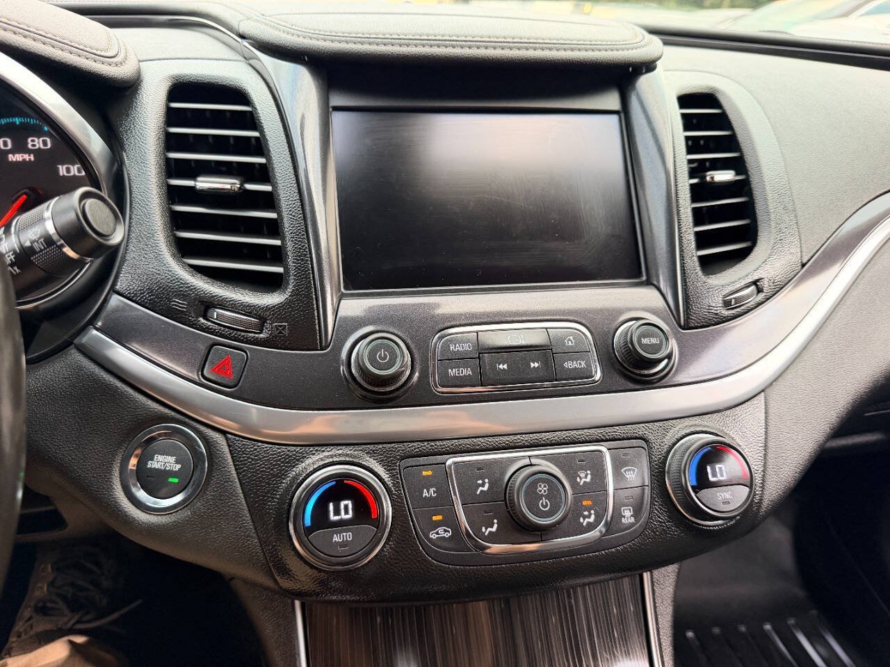 Used 2019 Chevrolet Impala LT FWD image 35