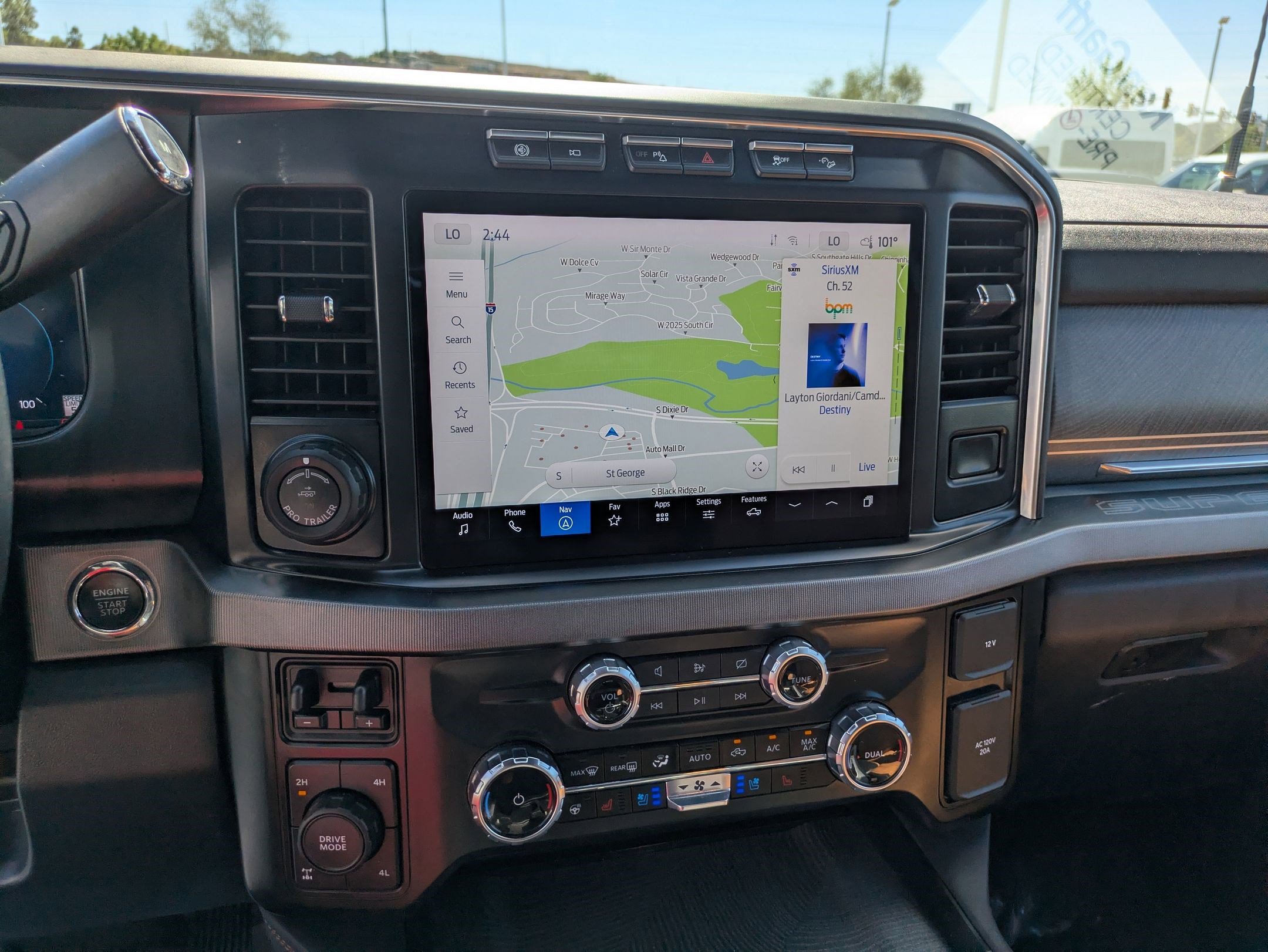 Used 2023 Ford F250 Platinum w/ FX4 Off-Road Package image 26
