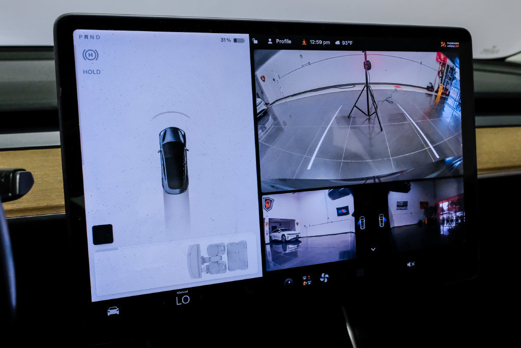 Used 2018 Tesla Model 3 Long Range RWD image 21