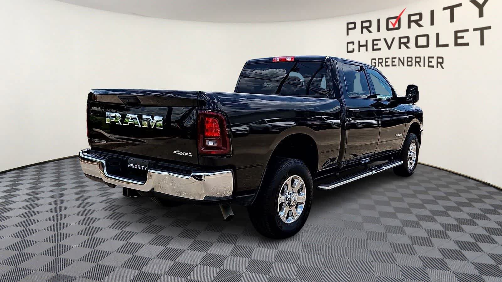 Used 2025 RAM 2500 Big Horn AWD/4WD image 8