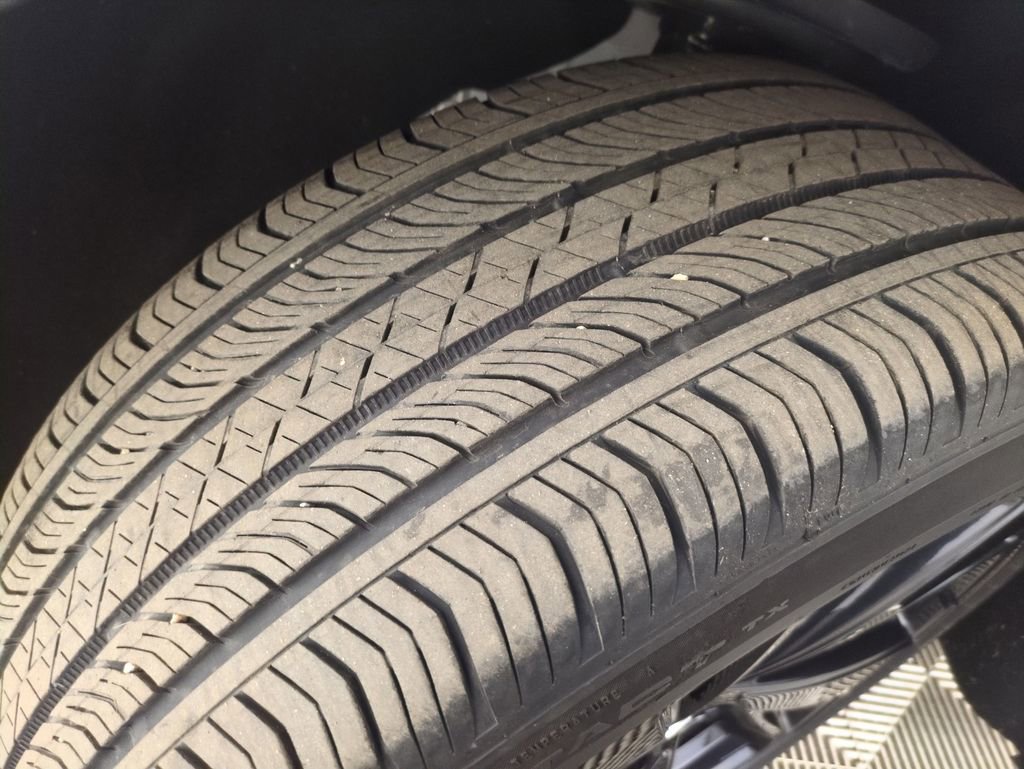 Used 2024 Buick Envision Sport Touring AWD/4WD image 30