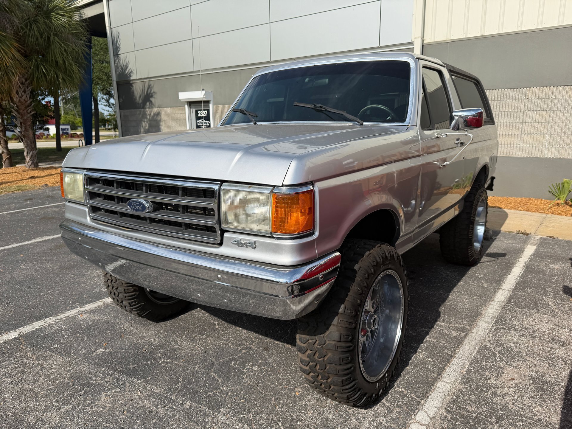 Used 1990 Ford Bronco AWD/4WD image 96