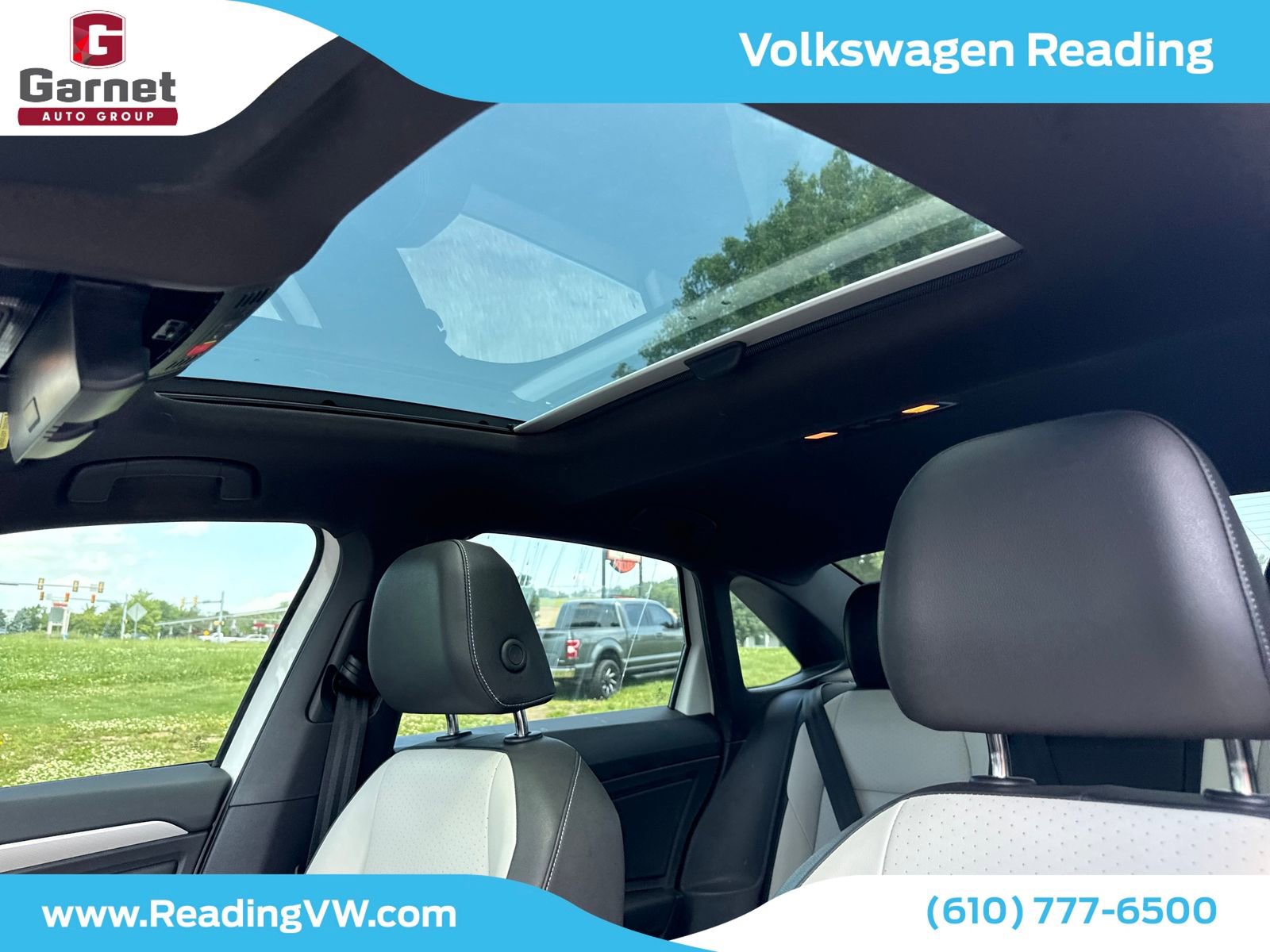 Certified 2021 Volkswagen Jetta R-Line w/ R-Line Cold Weather Package FWD image 12