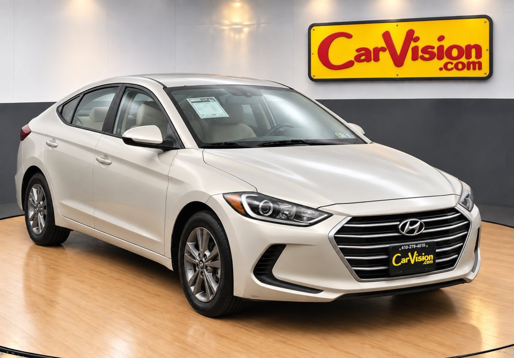 Used 2017 Hyundai Elantra SE FWD image 1