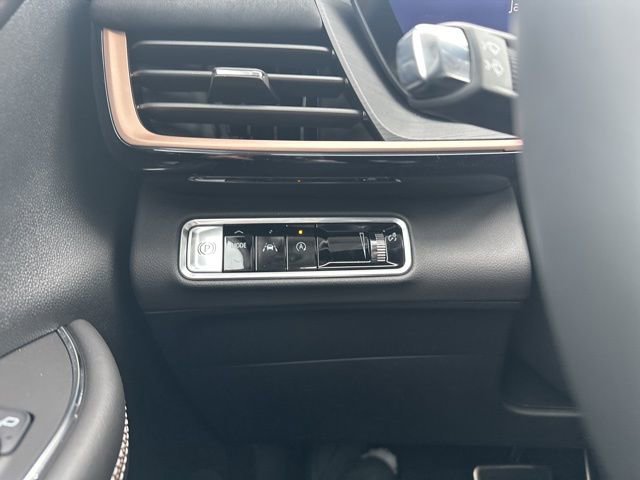 New 2025 Buick Envision Sport Touring image 19